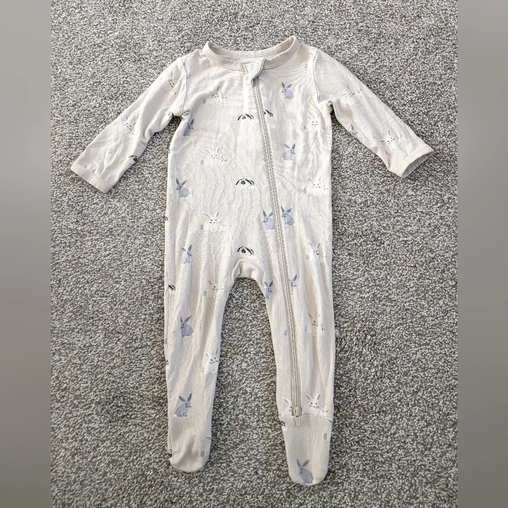 Kyte BABY Cream Footies with Bunny Print